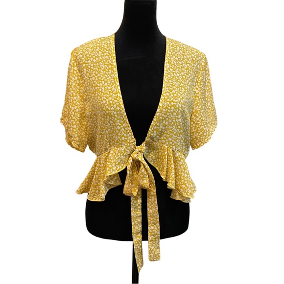 🌟3 FOR $15🌟 SHEIN Yellow Tie Front Ruffle Hem Top - Women’s Size Large (8/10) - Picture 9 of 9